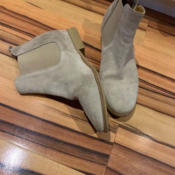 Roots sued, wedged ankle booties - Picture 4 of 8